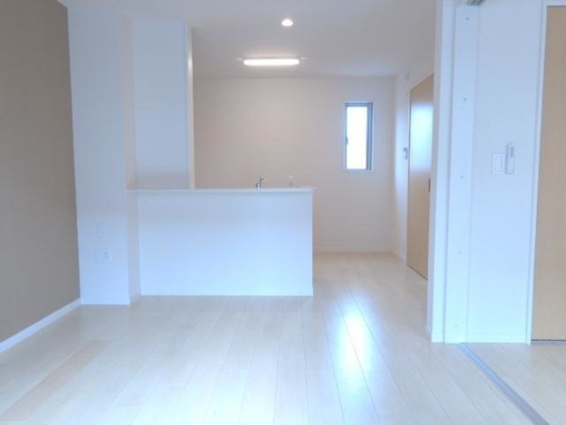 居室・リビング　図面と現状に相違がある場合には現状を優先