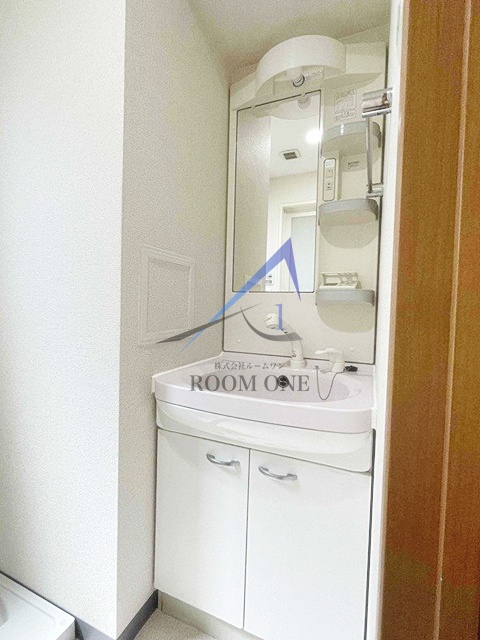 洗面設備　独立洗面台です。