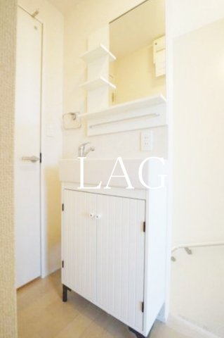 洗面設備　洗面台です。