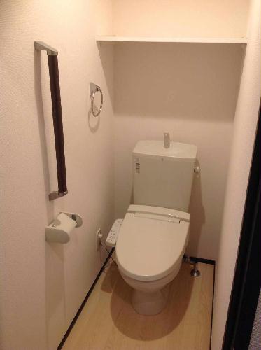 トイレ　温水便座付