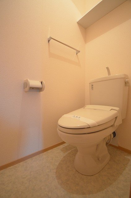 トイレ　同物件別号室です。