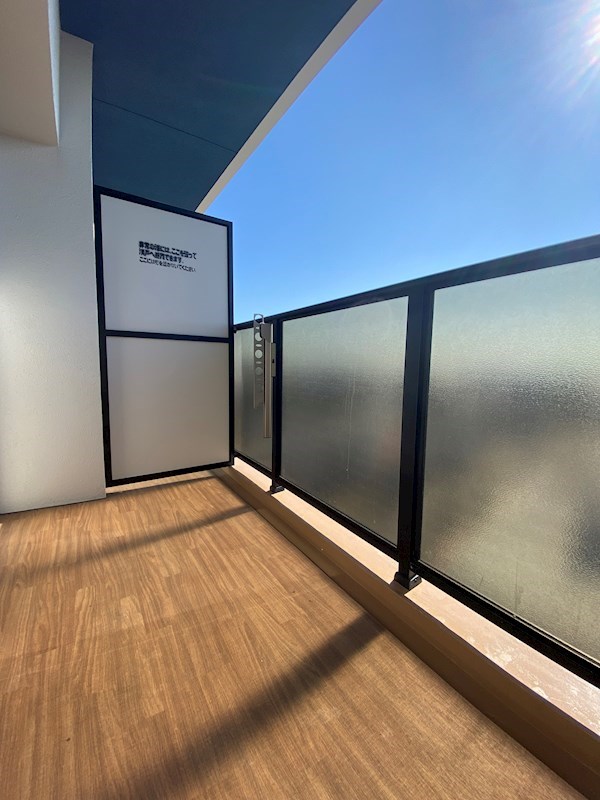 バルコニー　※別号室の写真です。