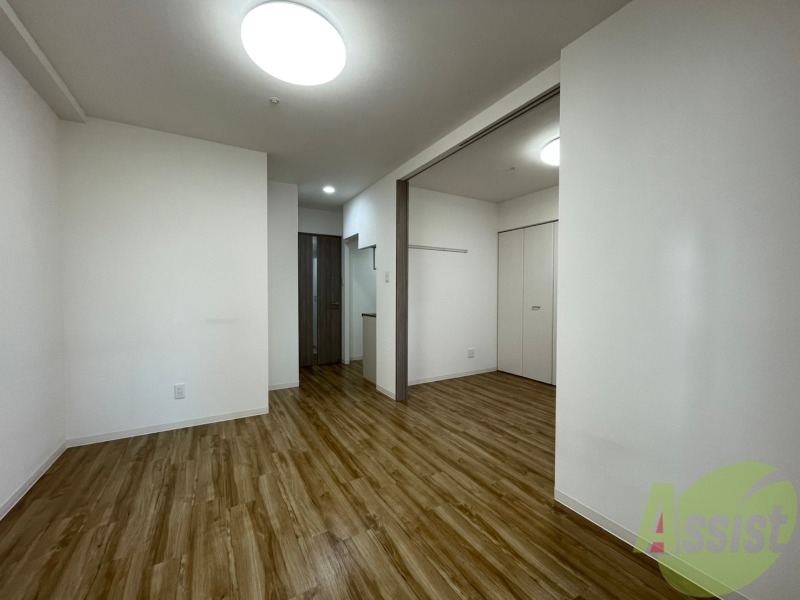 居室・リビング　広くてキレイなお部屋が広がっていて、充実した生活が送れそう。