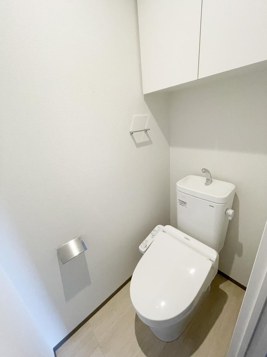 トイレ　※別部屋の参考写真です。