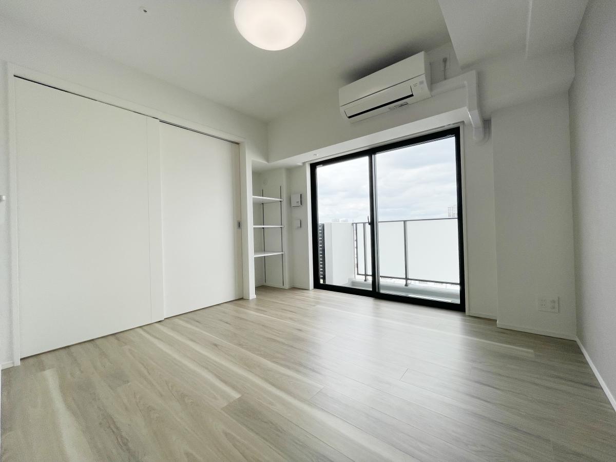 居室・リビング　※別部屋の参考写真です。