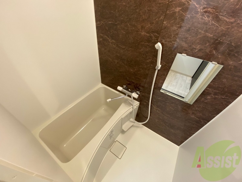 バス・シャワールーム　お風呂です！一日の疲れを癒してくださいね！