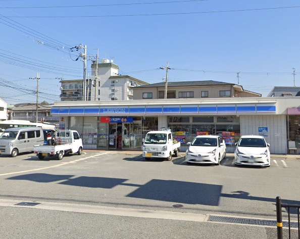 コンビニ　ローソン（コンビニ）まで636m