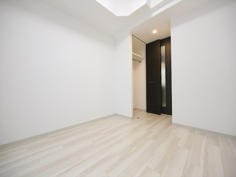 居室・リビング　洋室6.1帖　クローゼット付（収納充実してます）