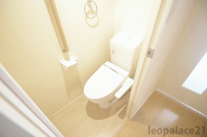 トイレ　設備・仕様は号室により異なる為、現況を優先致します。