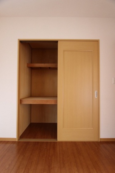 収納　※別部屋の写真です