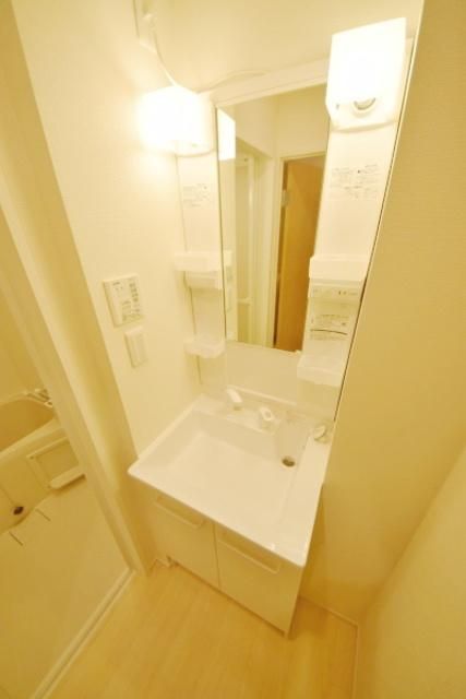 洗面設備　★忙しい朝に便利な独立洗面台★