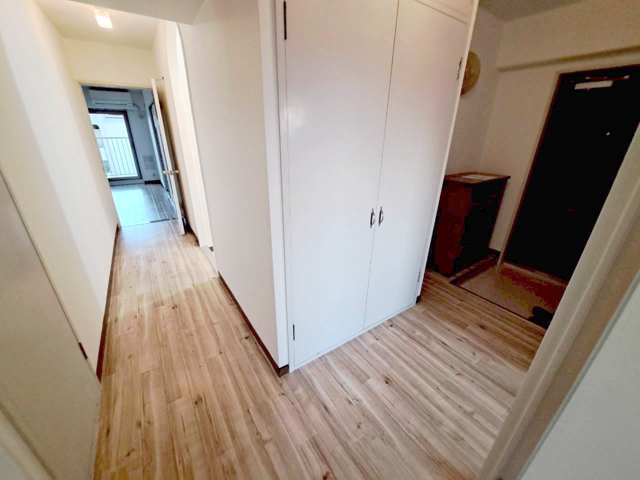 玄関　※写真は別部屋のものです※参考画像です※