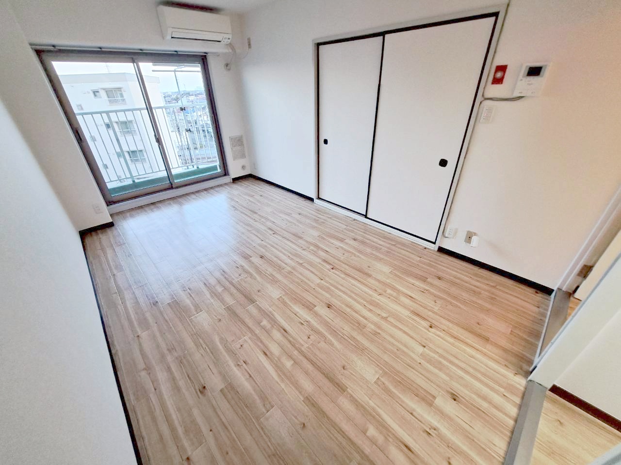 居室・リビング　※写真は別部屋のものです※参考画像です※