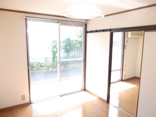 居室・リビング　☆南向きの室内☆