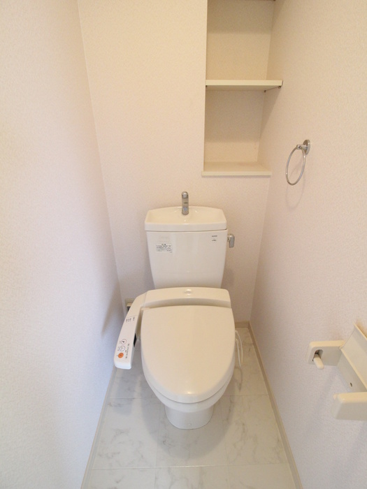 トイレ　別のお部屋の写真です。