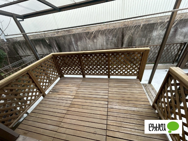 庭　ウッドデッキ