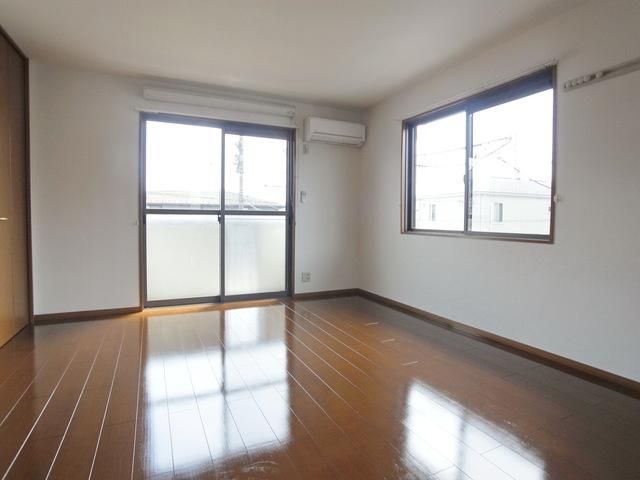 その他部屋・スペース　♪贅沢な三面採光のお部屋です♪