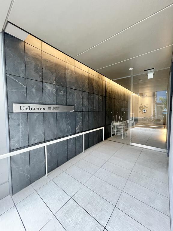 エントランス　エントランス2