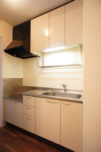 キッチン　二口コンロも置けてお料理のレパートリーも増えますね♪