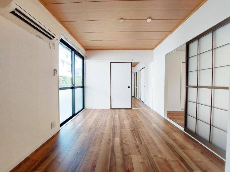 居室・リビング　リビング