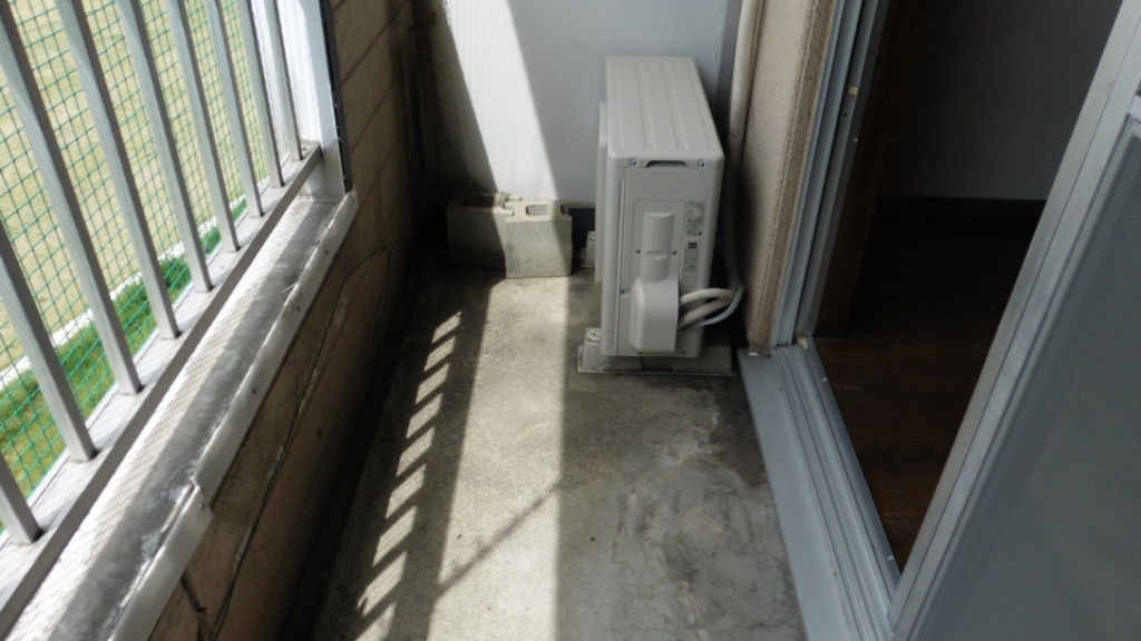 バルコニー　ベランダ