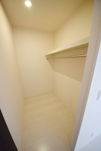 収納　★たっぷり収納できるウォークインクローゼット★