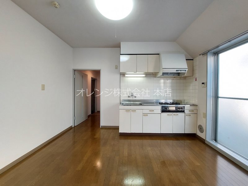 居室・リビング　別部屋の参考写真となります。