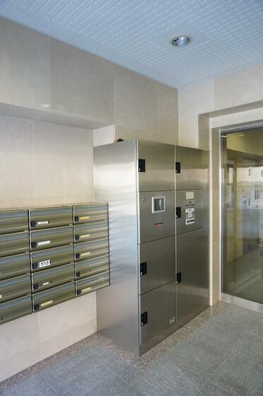 エントランス　宅配ＢＯＸあり