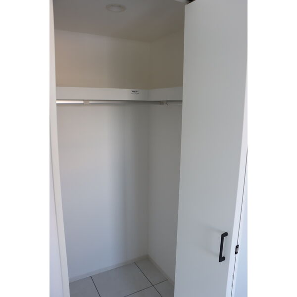 収納　収納力のあるウォークインクローゼットです！