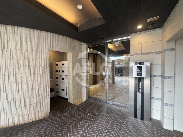 エントランス　アバンティ淡路　エントランス