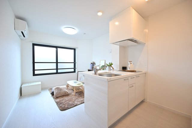 居室・リビング　※家具・小物はイメージです