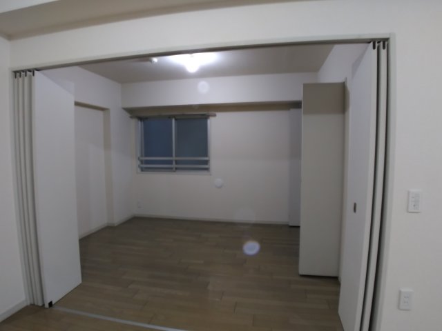 その他部屋・スペース　6.1帖に洋室