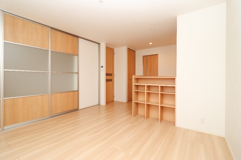 居室・リビング　図面と現状に相違がある場合には現状を優先