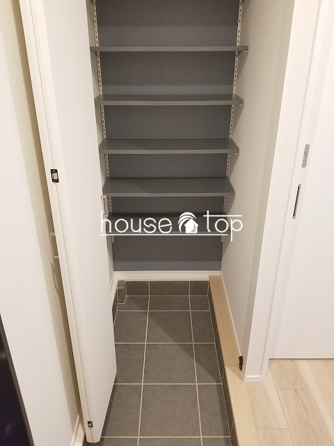 玄関　同仕様