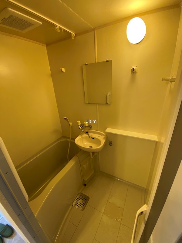 洗面設備　※別の部屋の写真です。ご参考までに