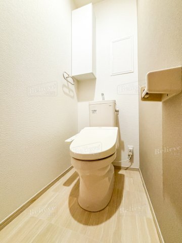 トイレ　嬉しい温水洗浄便座付き♪