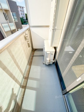 バルコニー　陽当たり良好なバルコニーです♪