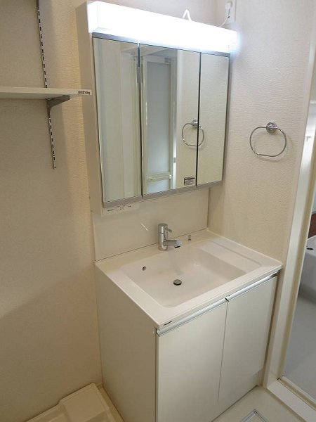 洗面設備　洗髪洗面化粧台