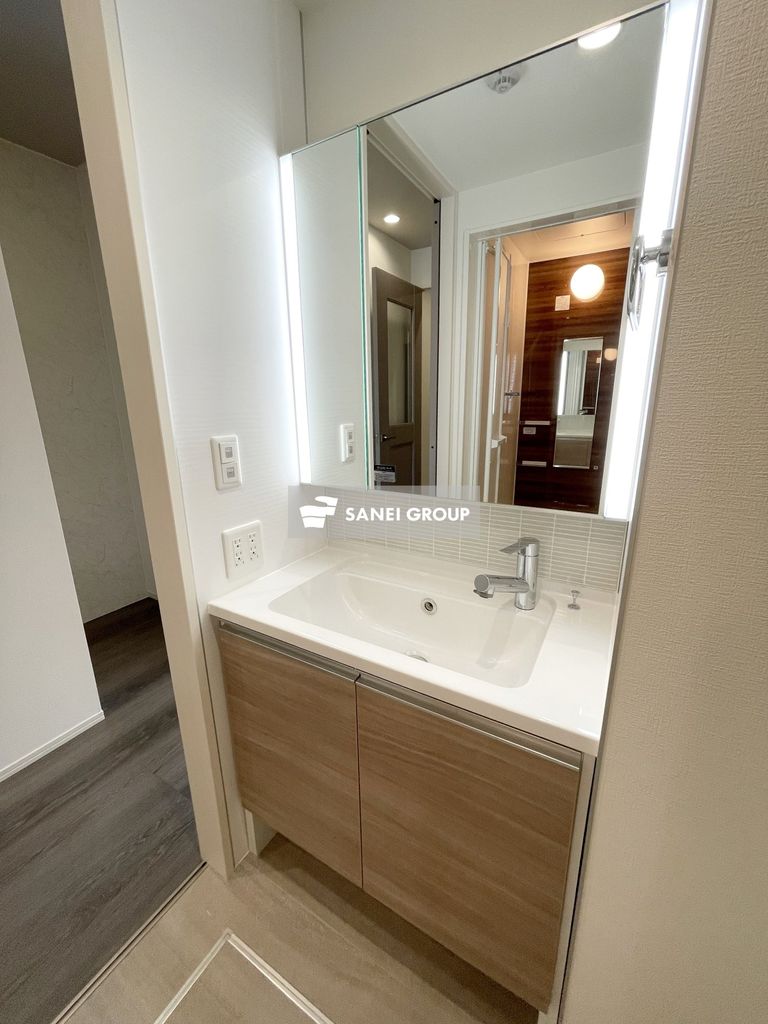 洗面設備　同仕様