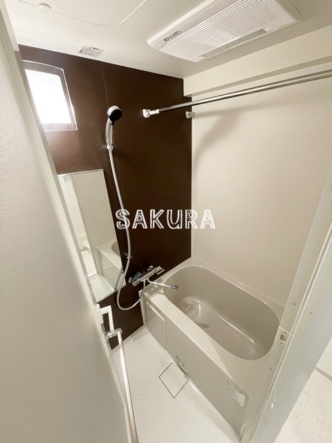 バス・シャワールーム　嬉しい浴室乾燥機付き♪