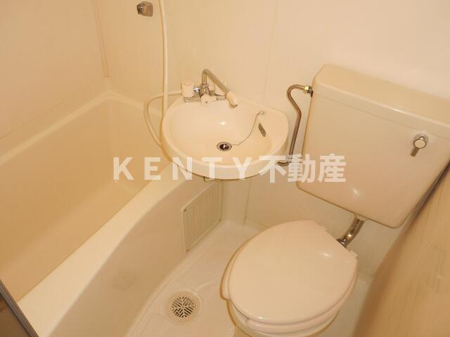 バス・シャワールーム　ゆったり過ごせるお風呂です