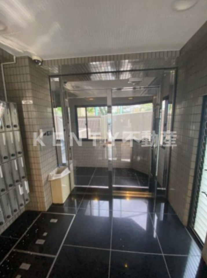 その他　エントランスです