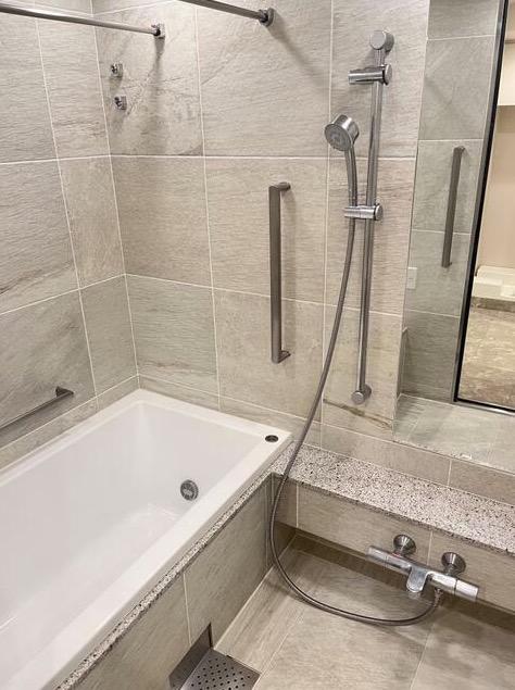 バス・シャワールーム　別部屋参考写真