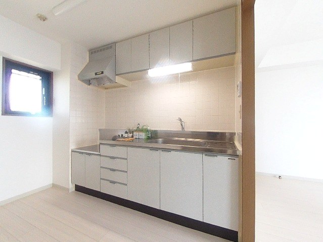 キッチン　※同物件他部屋参考写真です※