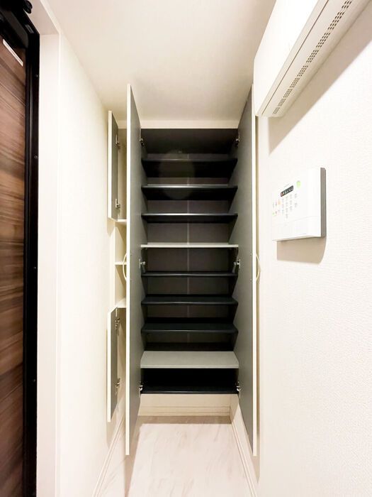 玄関　☆広々とした玄関☆