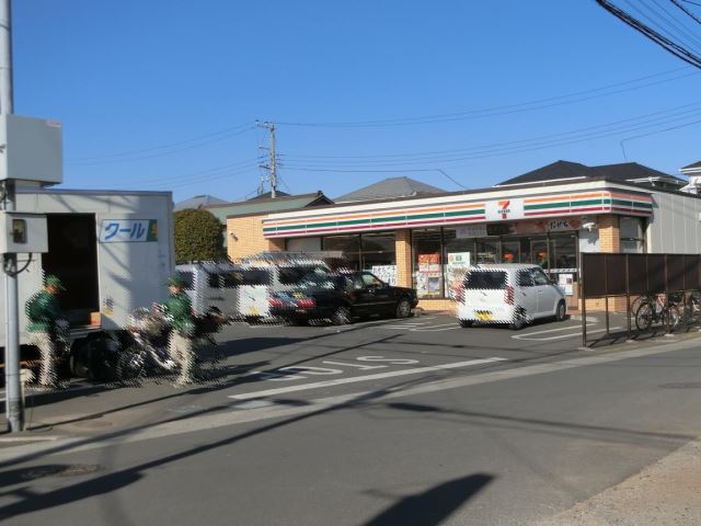 コンビニ　セブンイレブン（コンビニ）まで90m