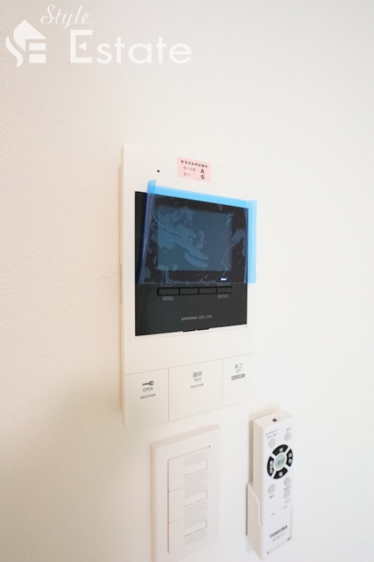 セキュリティ　モニター付きインターホン