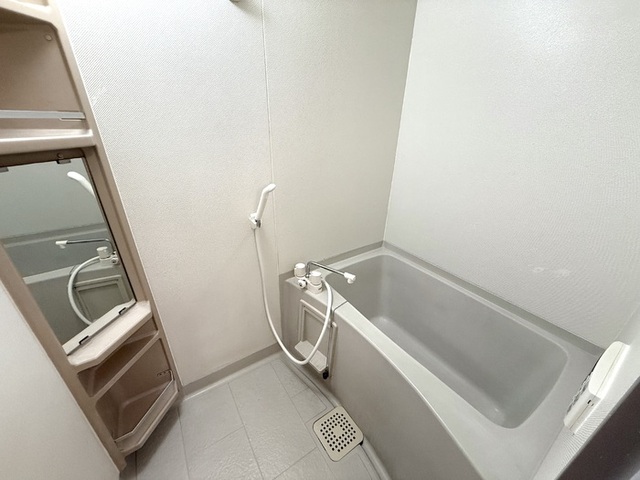 バス・シャワールーム　浴室