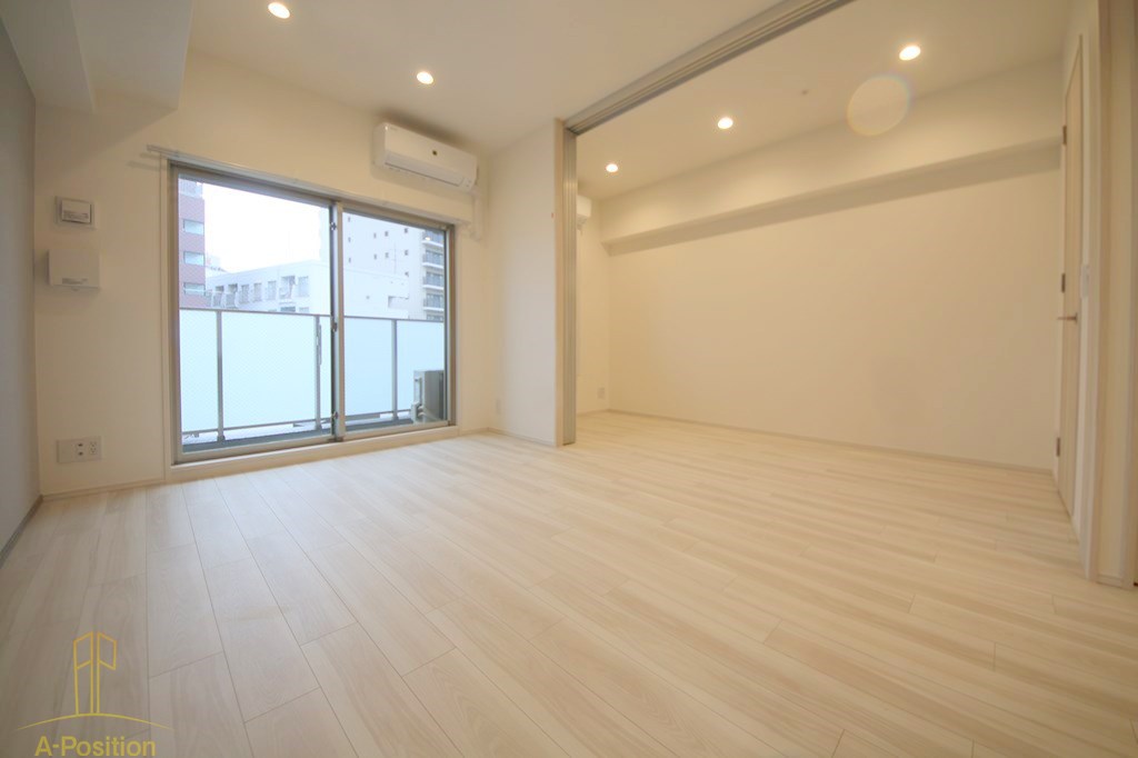 居室・リビング　CASA REGULUS FUKUSHIMA NODA