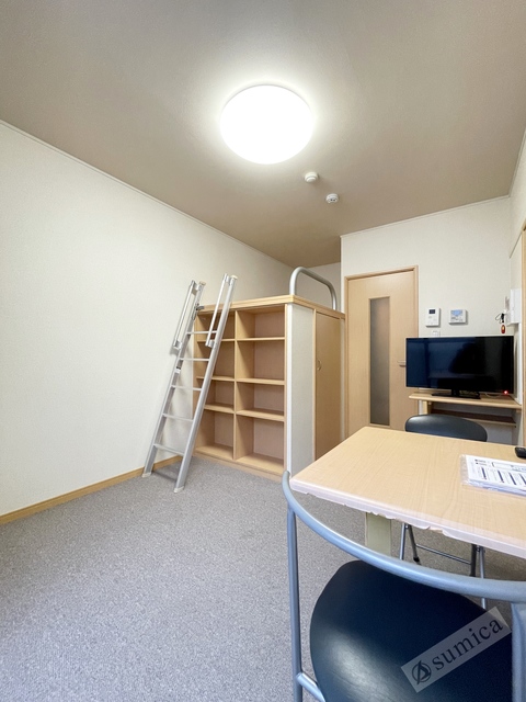 居室・リビング　落ち着いて過ごせるお部屋、寝室にはピッタリでないでしょう